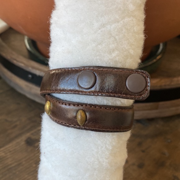 Kristin Kahle double leather wrap bracelet. - Picture 2 of 6